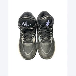 Nike Kyrie Infinity GS Basketball Shoes Black Metallic Silver – Size 7Y